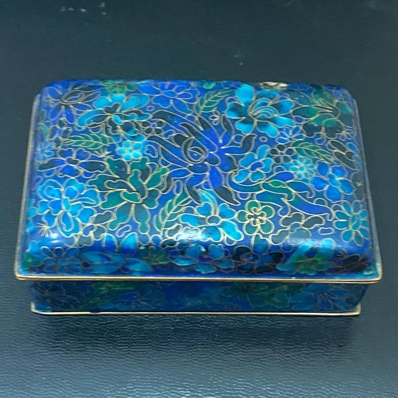 Vintage Chinese Cloisonne Blue Enamel Floral Hinged Trinket Box - Picture 14 of 16